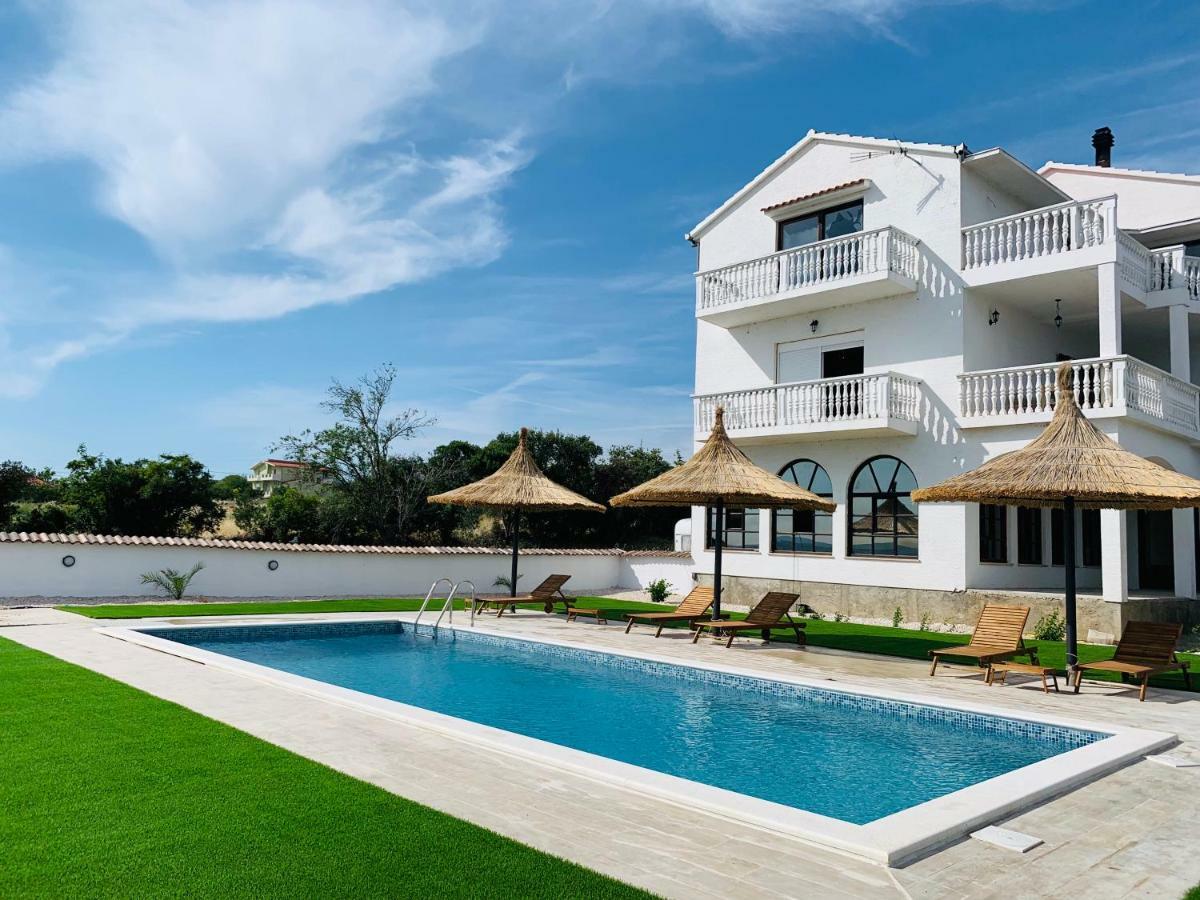 Apartmani Viktorija Vrana  Exterior foto